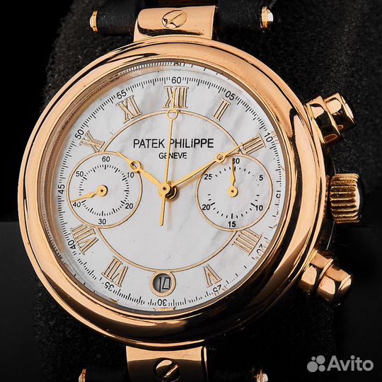 Часы в стиле Patek Philippe из красного золота на