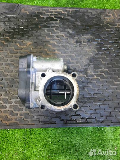 Дроссельная заслонка Volkswagen Tiguan 5N2 caxa