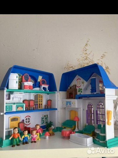 Домик кукольный