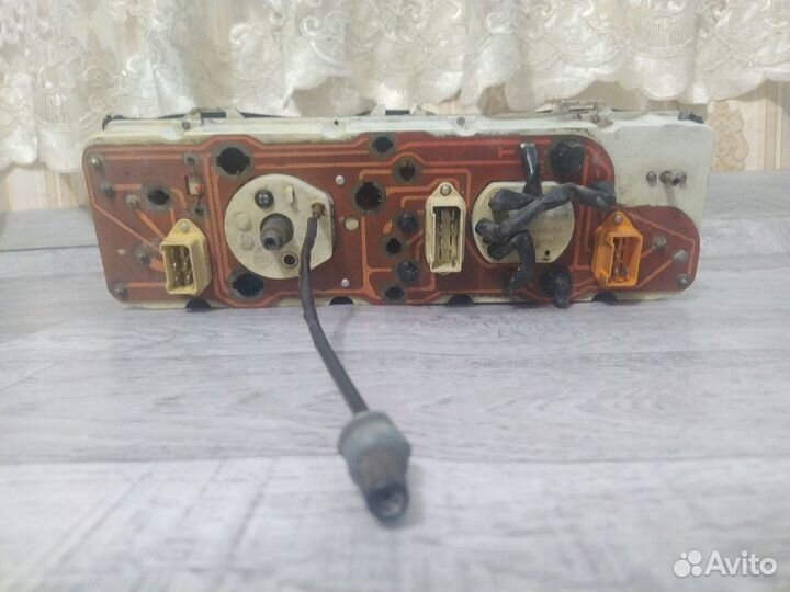 Панель приборов ваз 2107