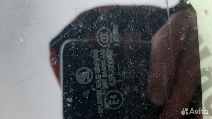 Шкода Октавия Стекло заднее левое AS2 Лев