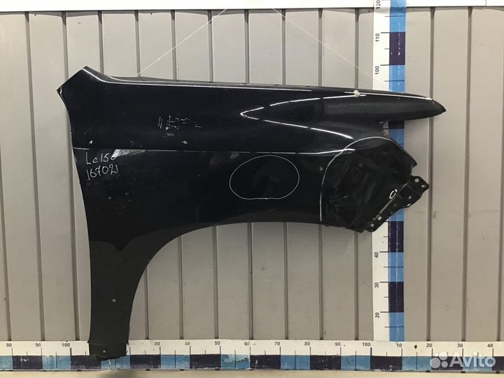 Крыло переднее правое Toyota Land Cruiser (150) -P