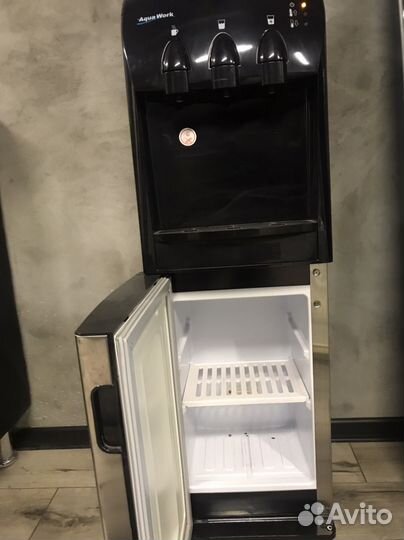 Кулер для воды