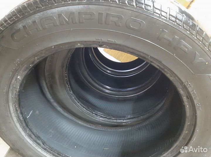 GT Radial Champiro HPY 235/55 R18