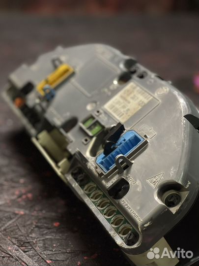 Приборная панель лоу е34