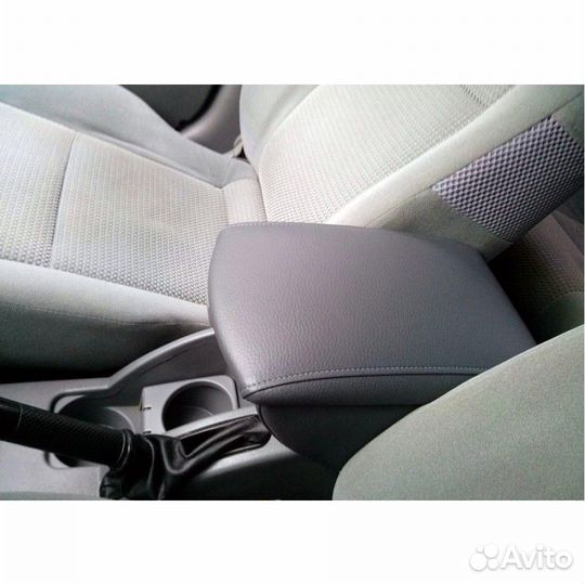 Подлокотник для Daewoo Gentra