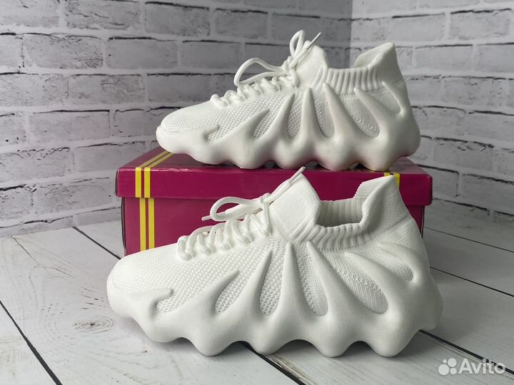 Текстильные кроссовки