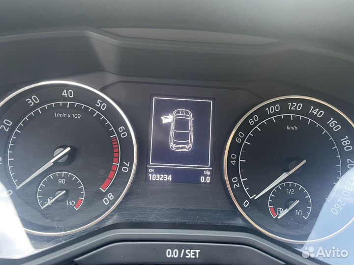 Панель приборов skoda superb 3