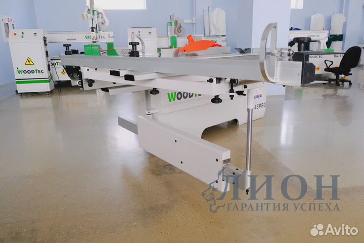 Форматно-раскроечный станок