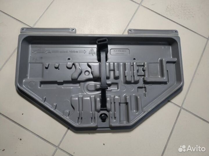 Ящик под инструмент большой Bmw 525I E34 M50B25