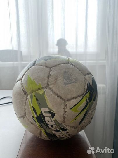 Футбольный мяч