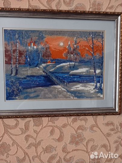 Картины разные 9 шт. Вышитые чешским бисером