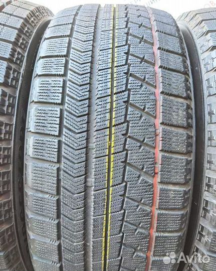 Bridgestone Blizzak VRX 235/50 R18 97V