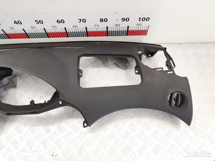 Торпедо (панель передняя) для Toyota Yaris 1