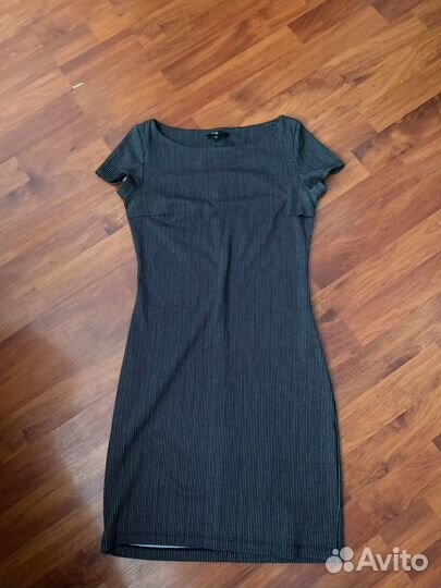 Отдам даром женские вещи