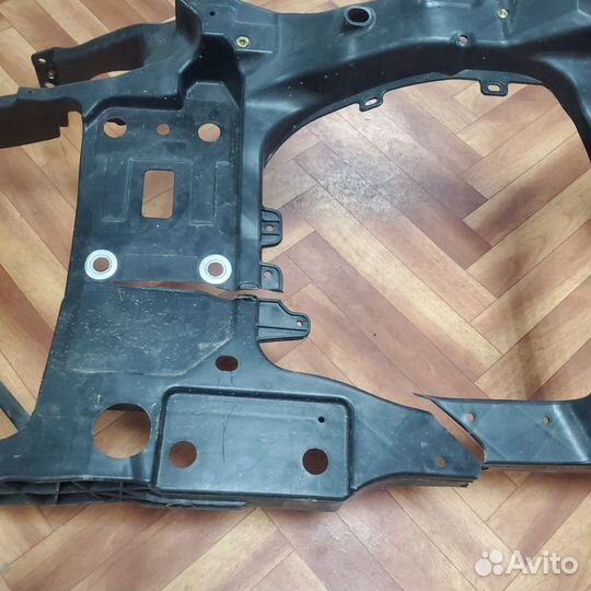 Передняя панель телевизор Tesla S