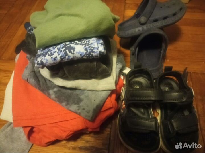Большой пакет одежды и обуви для мальчика