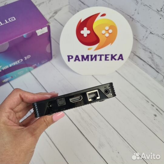 Приставка к телевизору, смарт, андроид TV BOX X88