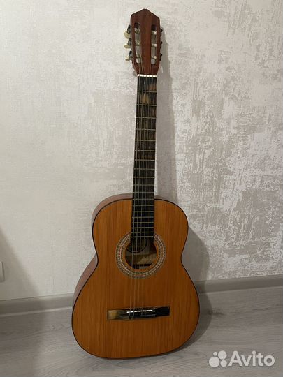Акустическая гитара Cremona шестиструнная