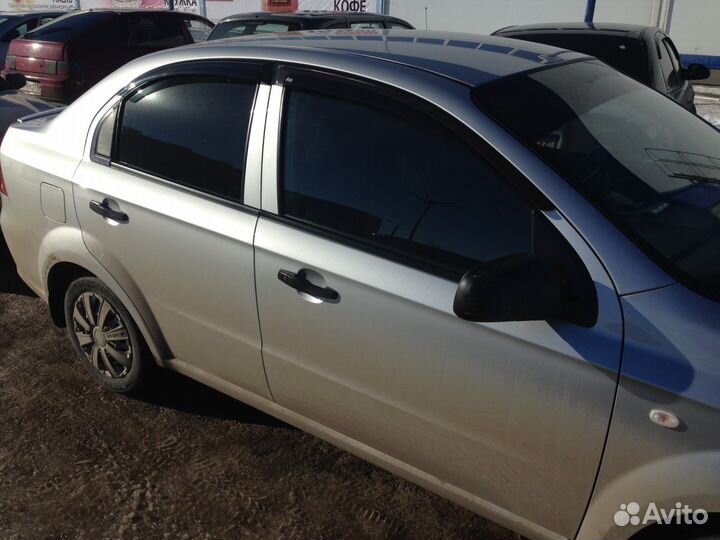 Дефлектор двери Chevrolet Aveo седан (06-11)