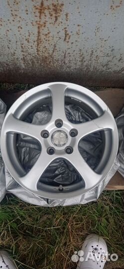 Диски литые r16