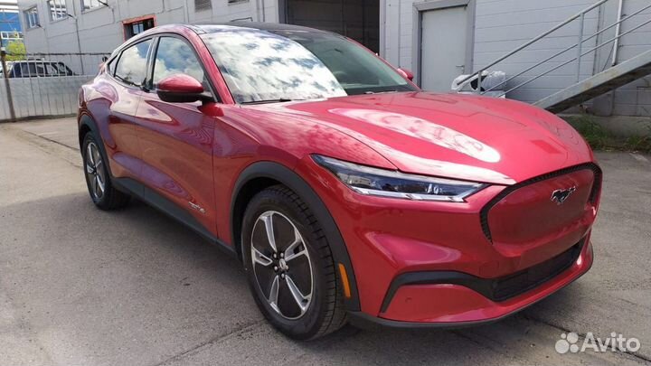Ford Mustang Mach-E 337 л.с. AT, 2021, 7 600 км