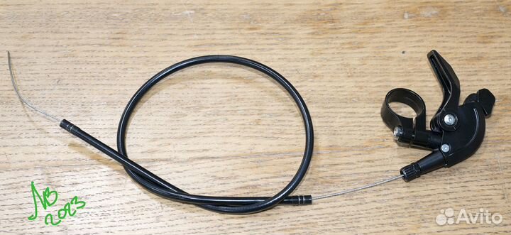 Манетка блокировки хода вилки