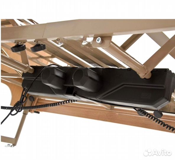 Медицинская кровать для ухода за больными