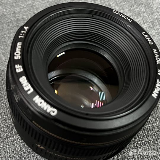 Объектив Canon EF 50mm 1.4