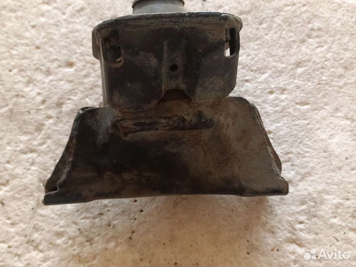 Honda civic 4d подушка двигателя правая