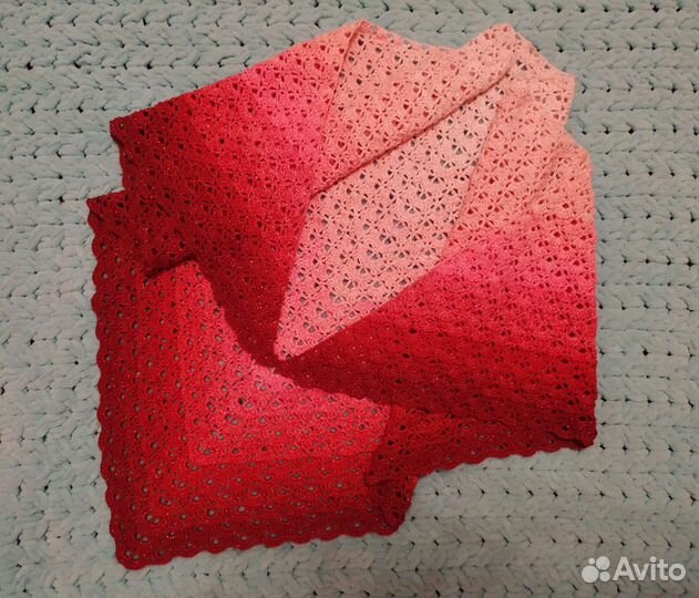 Бактус ручной работы (косынка, шаль)