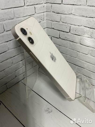 iPhone 12, 64 ГБ