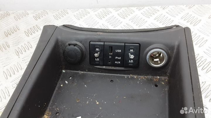 Кулиса Hyundai Santa Fe 2 (CM) 2010 437312B000