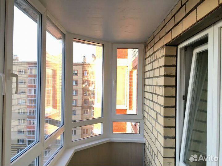 Балкон пластиковый с отделкой