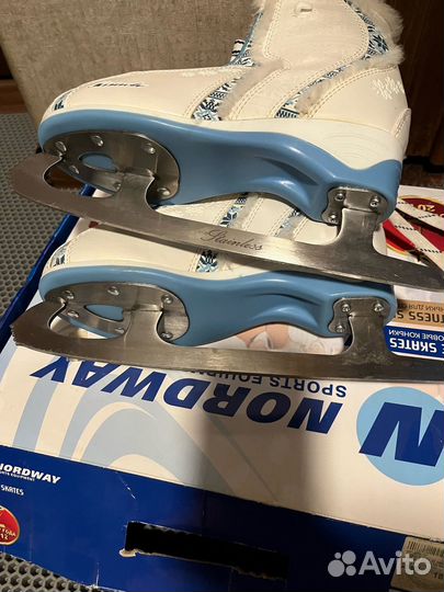 Коньки фигурные