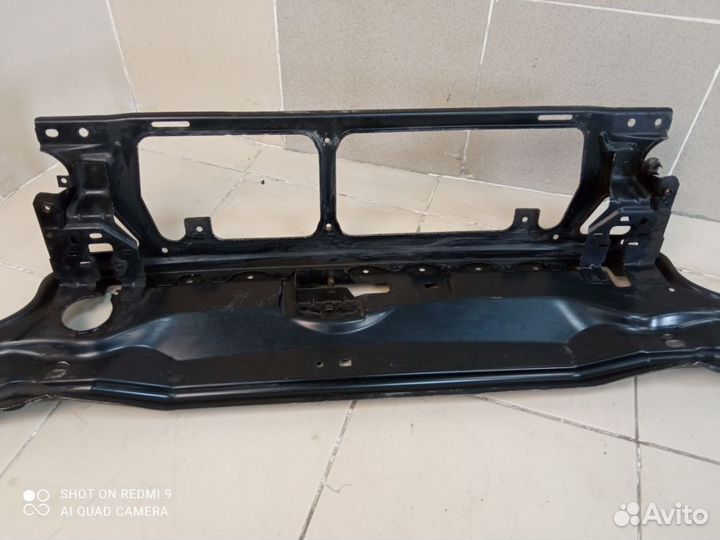 Панель радиатора Volvo S80