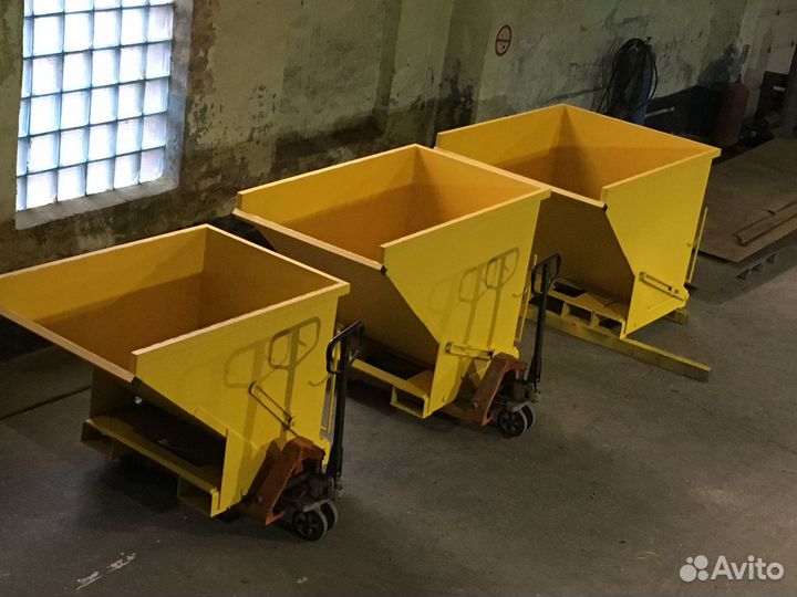 Контейнер самоопрокидывающийся ксо