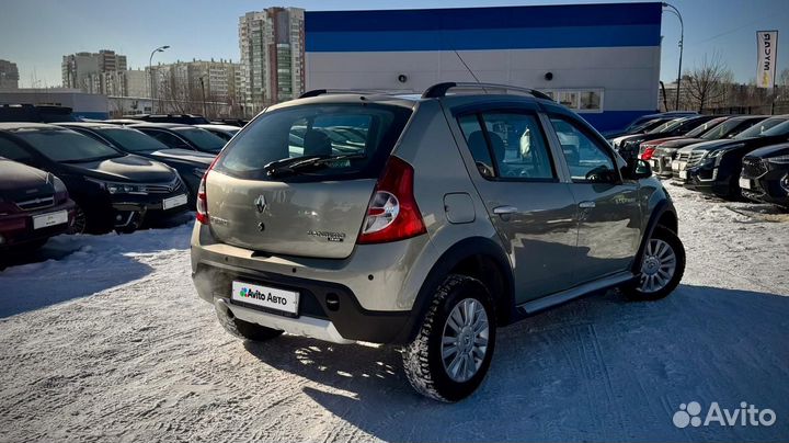 Renault Sandero Stepway 1.6 AT, 2014, 171 667 км