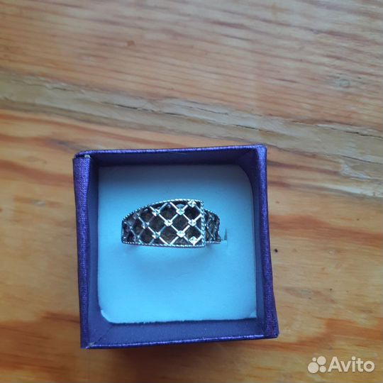 Серебряное кольцо женское