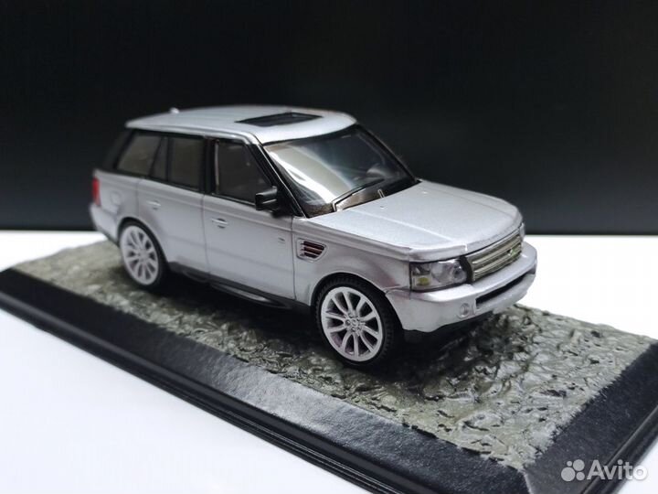 1:43 Range Rover Sport