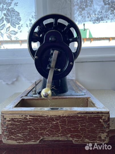 Швейная машина пмз им. Калинина