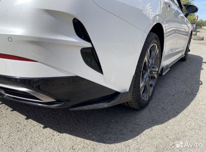 Элероны Kia K5 клыки киа к5