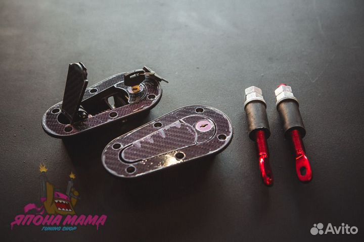 Замки для установки капота с ключом (карбон)