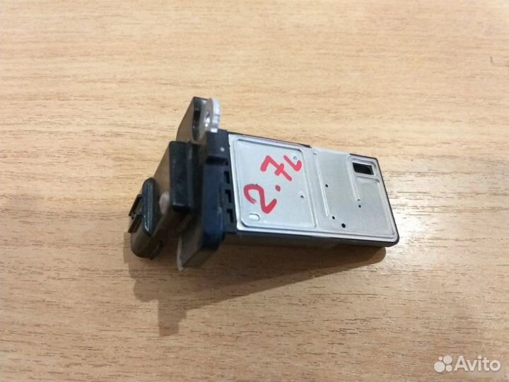 Датчик массового расхода воздуха Toyota