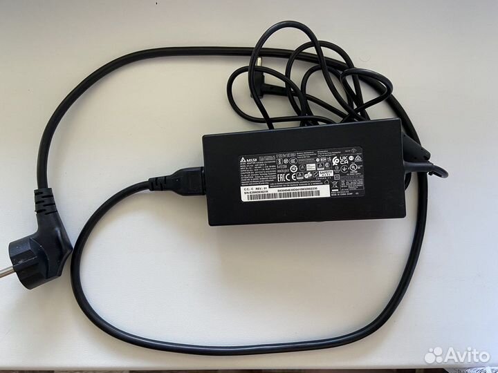 Игровой ноутбук msi katana gf76 11SC-483xru