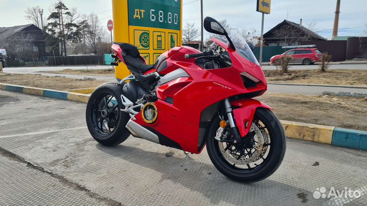 Продам Ducati Panigale V4