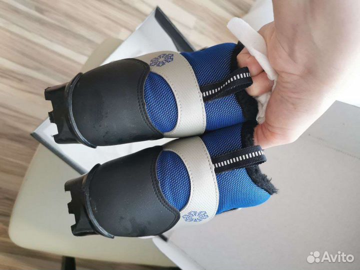 Лыжные ботинки