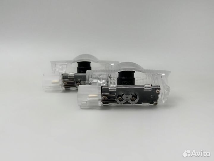 Проекция логотипа Lexus на двери Тип 2