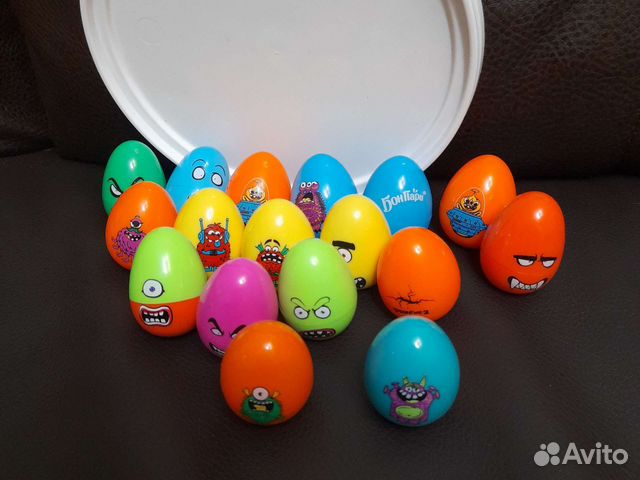 Яйца треснутые/ яйца с прилипалами