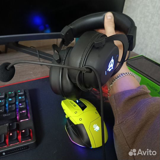 Продам наушники